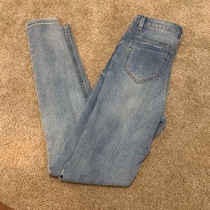 High waisted ripped light wash jeans